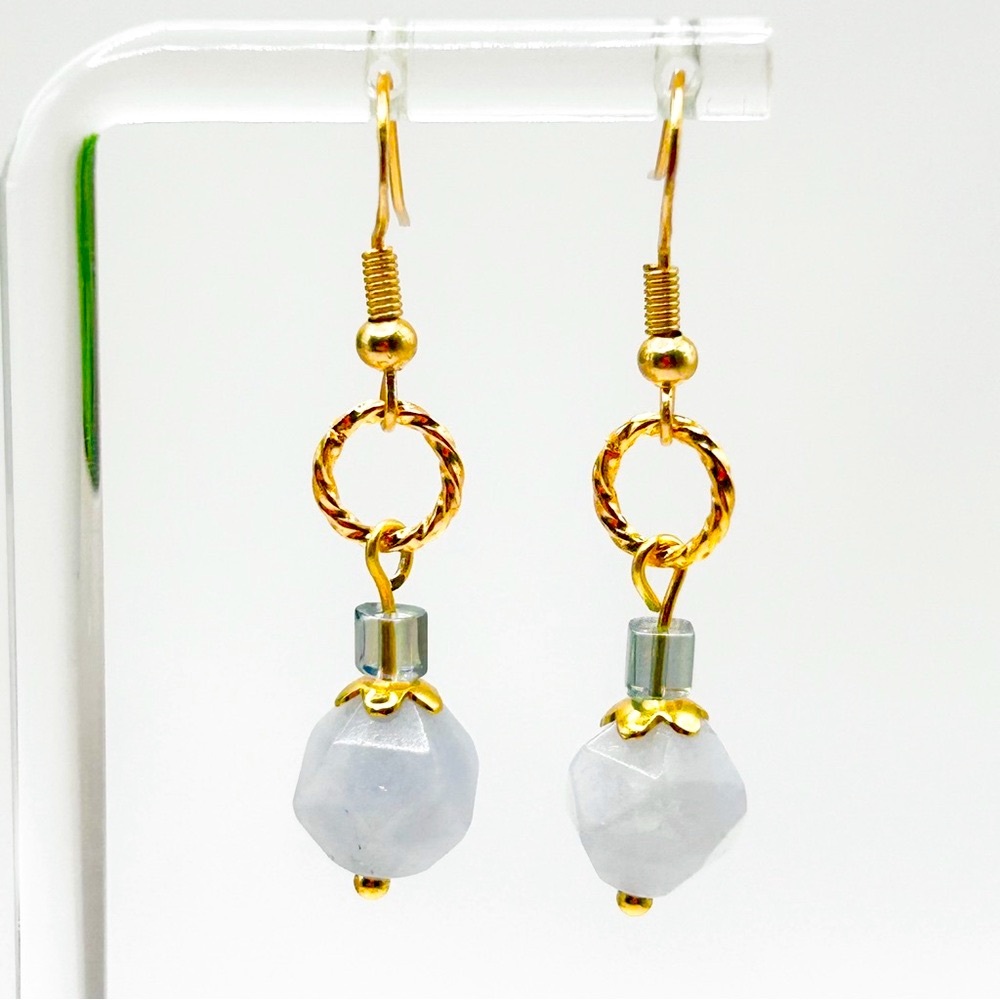 ❤️ NWOT Genuine Aquamarine dangle earrings 1” long. Handmade